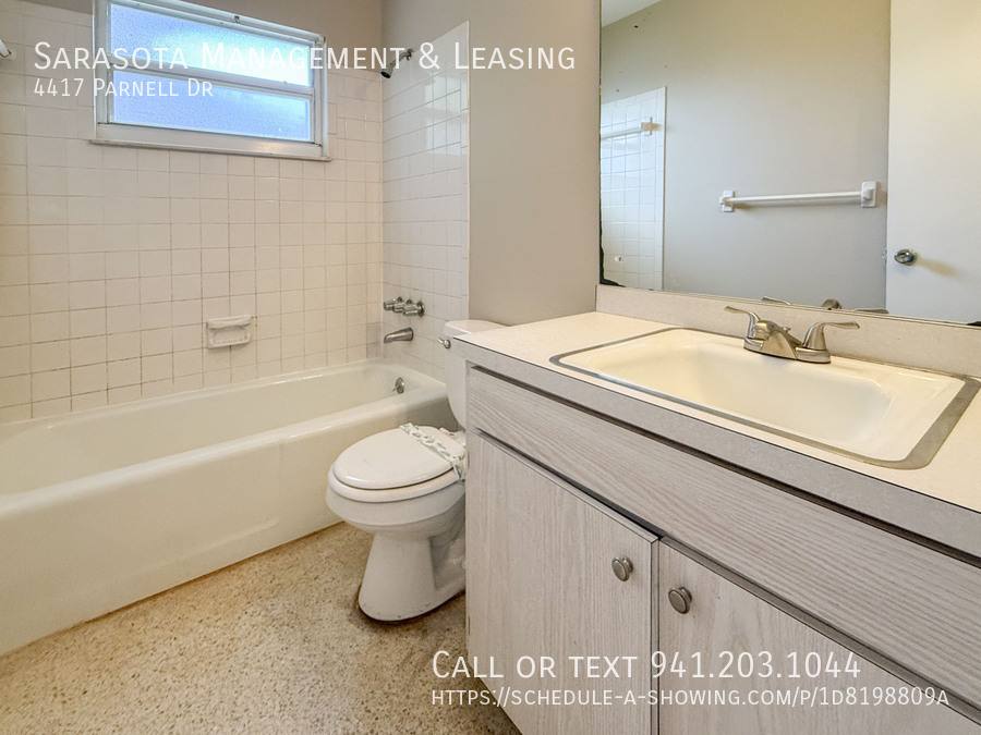 House for rent at 4417 Parnell Dr, Sarasota, FL 34232