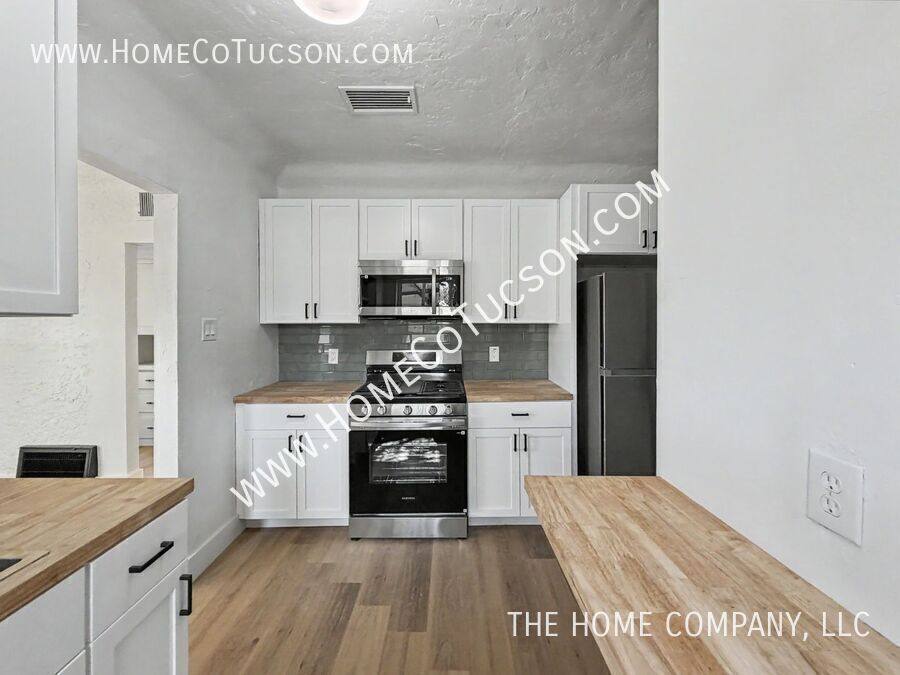 House for rent at 1812 E 9th St, Tucson, AZ 85719