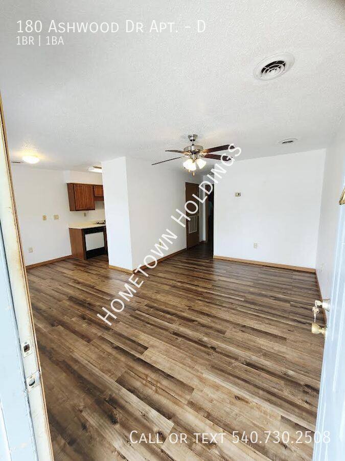 Apartment for rent at 180 Ashwood Dr #D, Tazewell, VA 24651