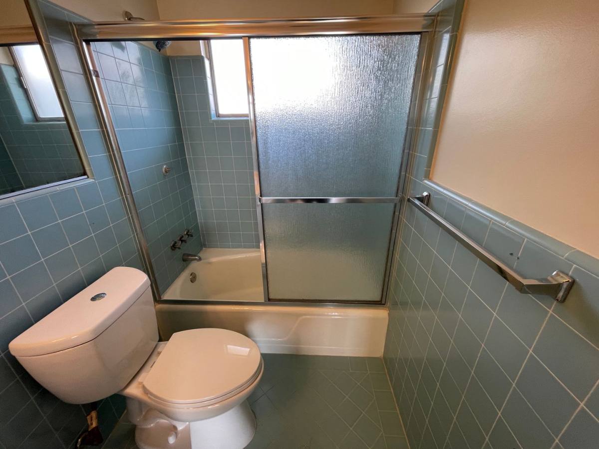 Apartment for rent at 450 W Doran St, Glendale, CA 91203