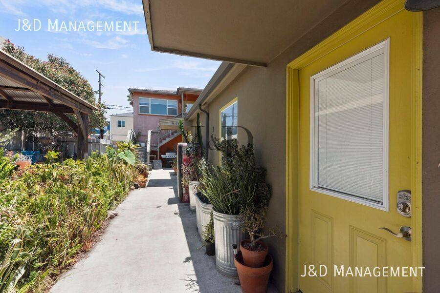 Apartment for rent at 4487 Park Blvd, San Diego, CA 92116