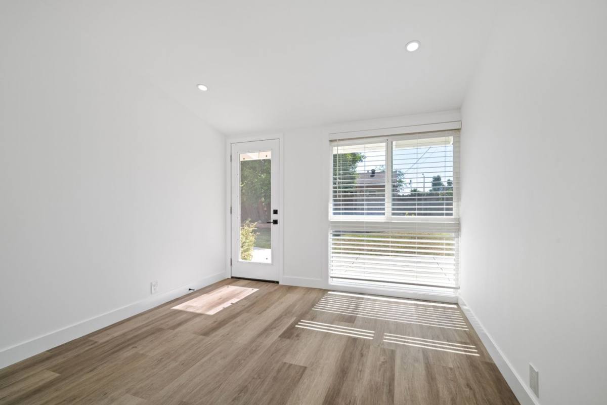 House for rent at 6445 Oakdale Ave, Woodland Hills, CA 91367