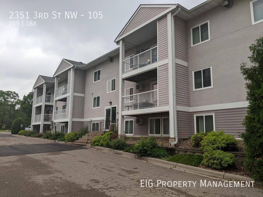 Apartment for rent at 2351 3rd St NW #105, Saint Paul, MN 55112