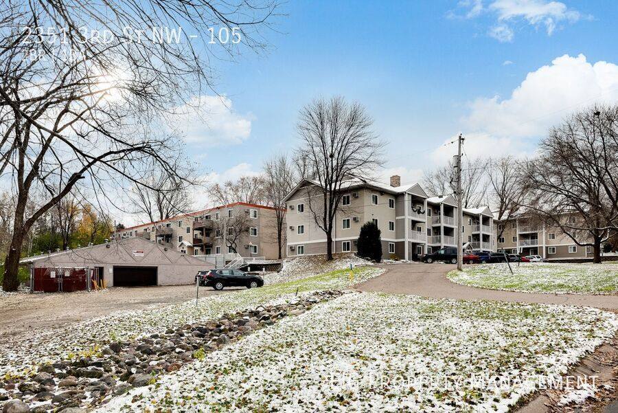 Apartment for rent at 2351 3rd St NW #105, Saint Paul, MN 55112