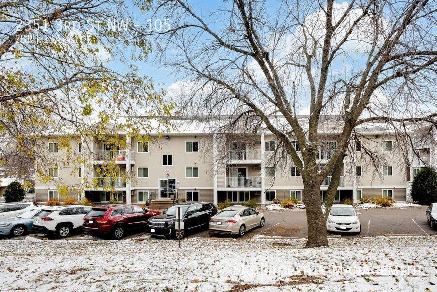 Apartment for rent at 2351 3rd St NW #105, Saint Paul, MN 55112