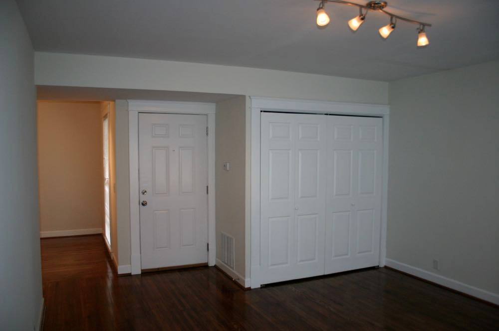 Apartment for rent at 246 White Bridge Rd, Nashville, TN 37209