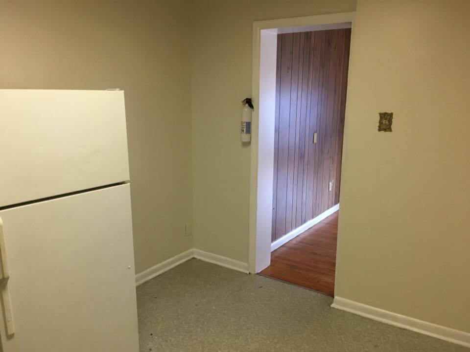 Apartment for rent at 819 N Queen St, Martinsburg, WV 25401