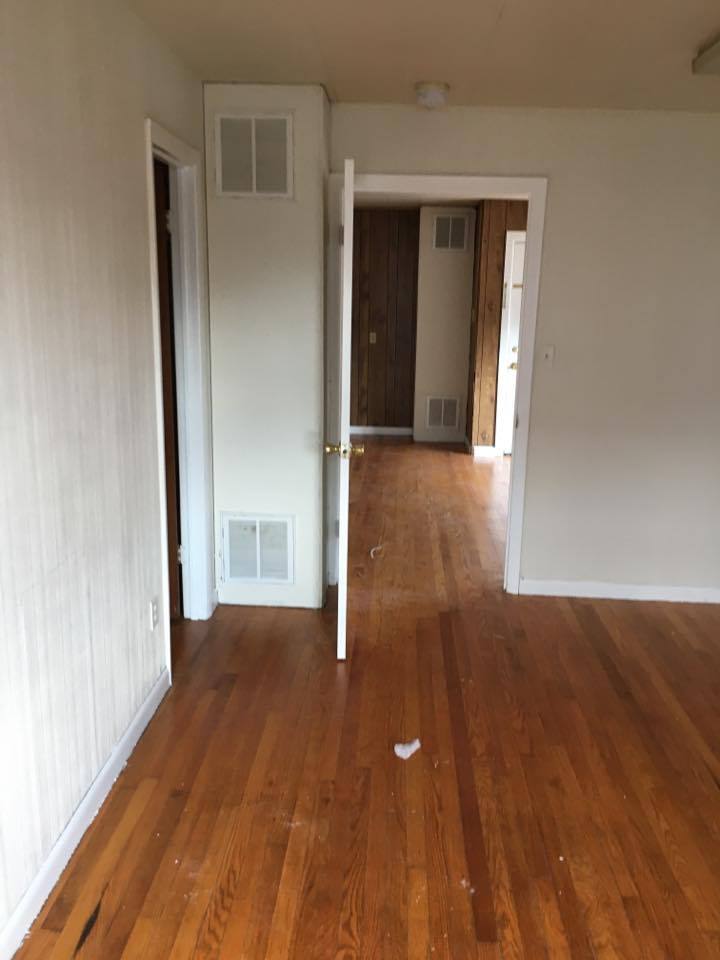 Apartment for rent at 819 N Queen St, Martinsburg, WV 25401