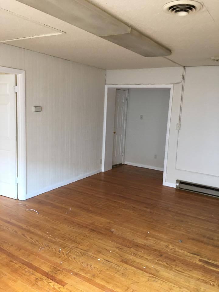 Apartment for rent at 819 N Queen St, Martinsburg, WV 25401