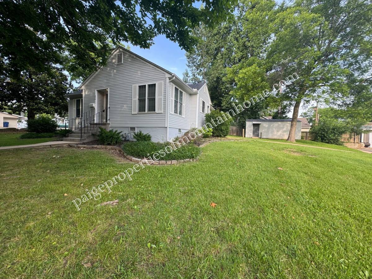 House for rent at 204 S St, Mountain Home, AR 72653