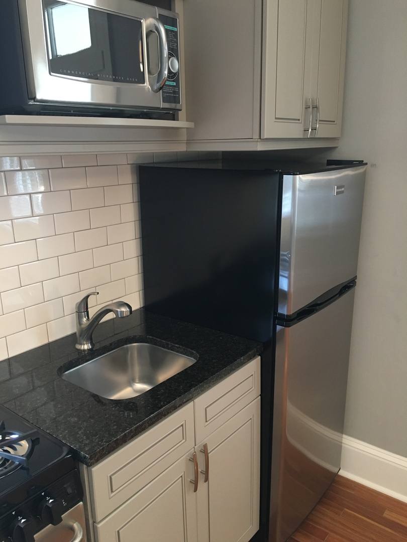Apartment for rent at 627 W Jones St, Raleigh, NC 27603