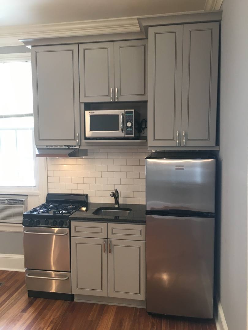 Apartment for rent at 627 W Jones St, Raleigh, NC 27603