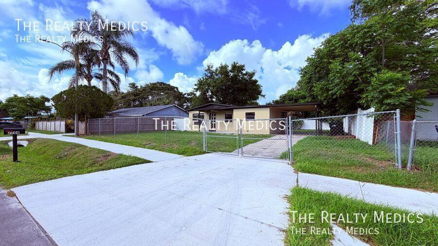 House for rent at 2708 Geoffrey Dr, Orlando, FL 32826