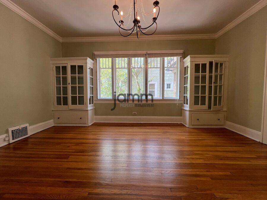 Apartment for rent at 3232 Clarendon Rd, Cleveland, OH 44118