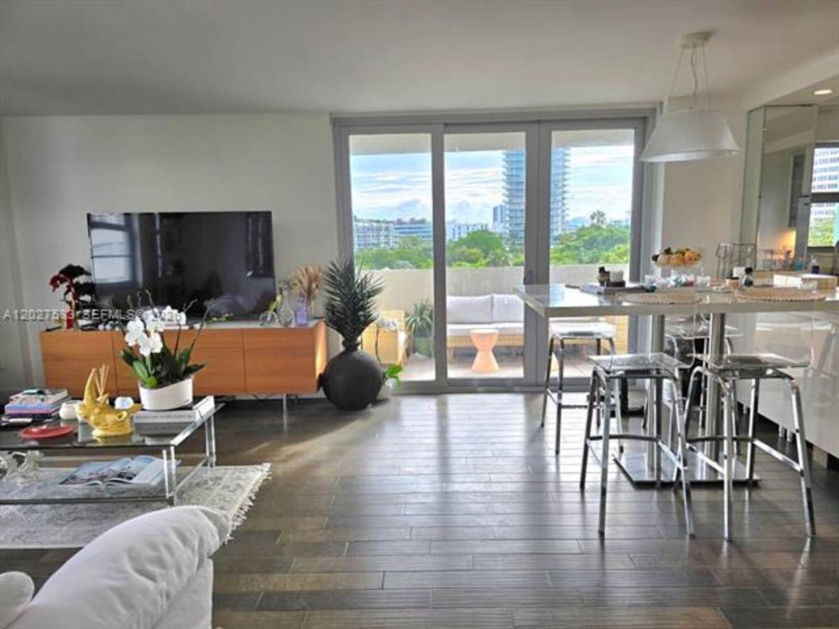 Apartment for rent at 5 Island Ave, Miami Beach, FL 33139