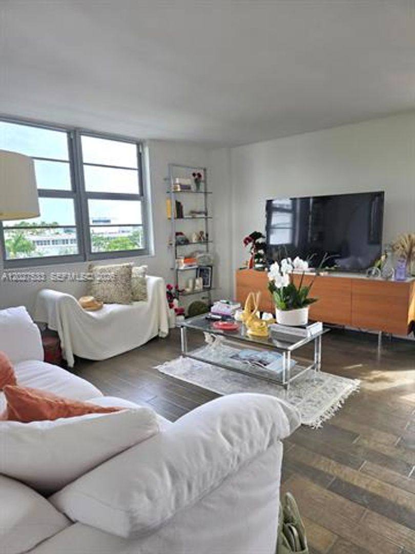 Apartment for rent at 5 Island Ave, Miami Beach, FL 33139