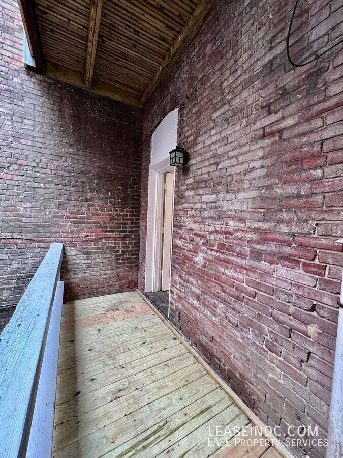 Apartment for rent at 1007 New Hampshire Ave NW #2, Washington, DC 20037