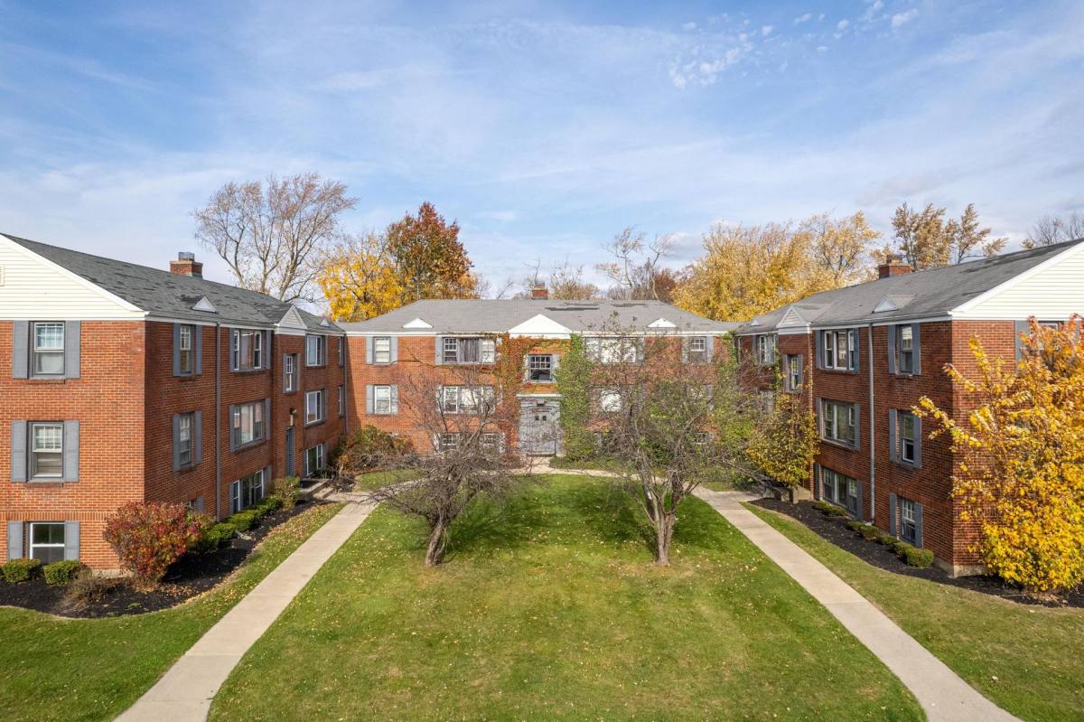 Apartment for rent at 266-300 Highland Parkway, North Tonawanda, NY 14120