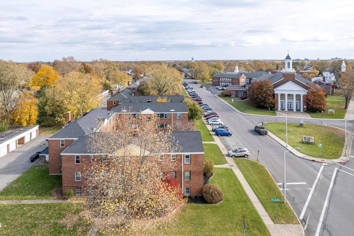 Apartment for rent at 266-300 Highland Parkway, North Tonawanda, NY 14120
