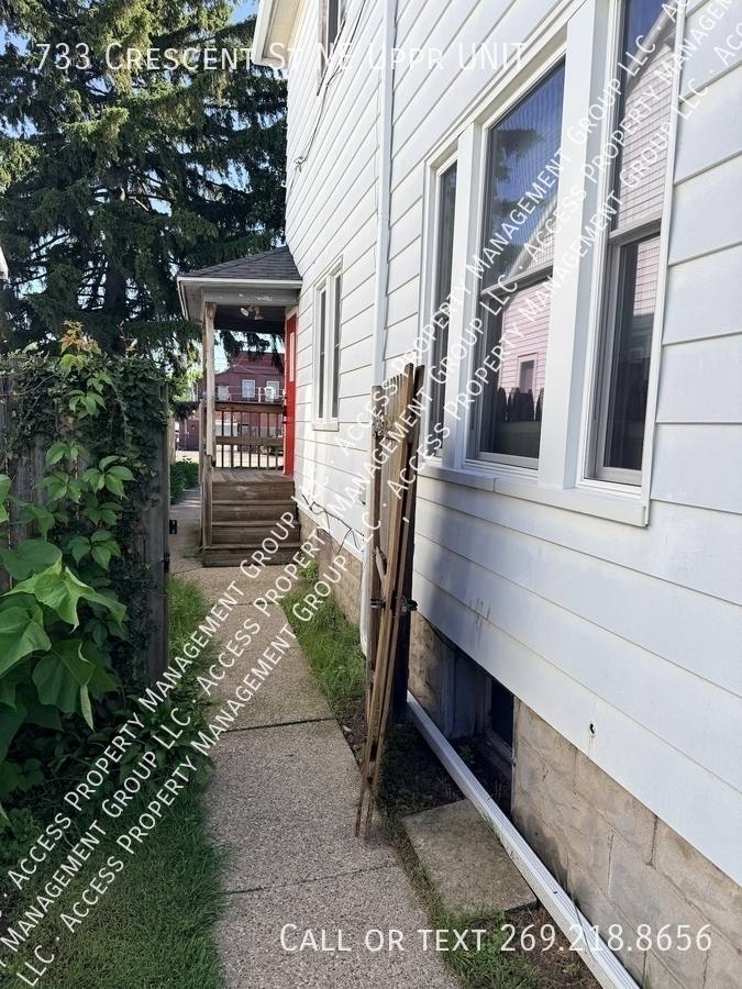 House for rent at 733 Crescent St NE Uppr, Grand Rapids, MI 49503