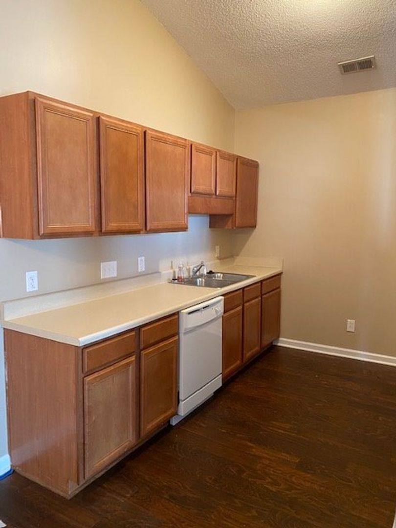 Condo for rent at 3015 Winston Dr, Burlington, NC 27215