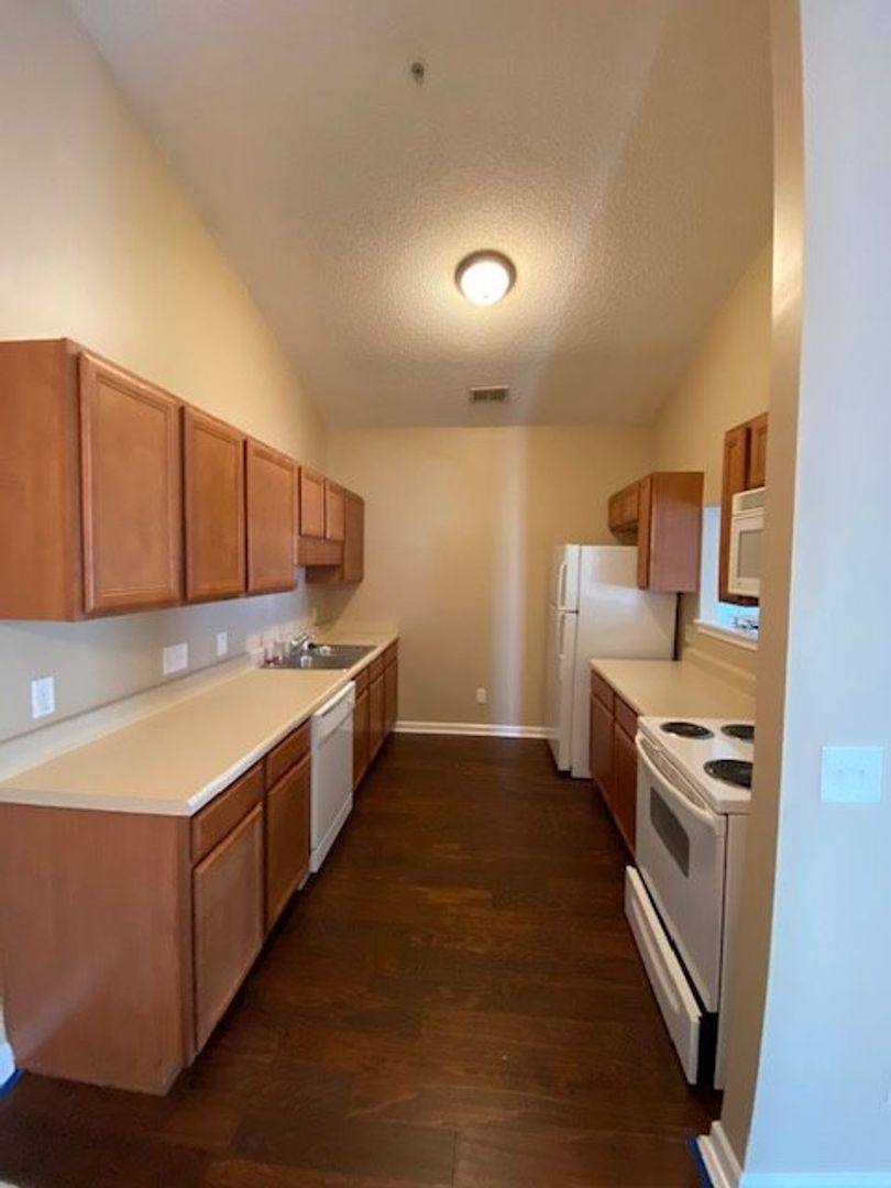 Condo for rent at 3015 Winston Dr, Burlington, NC 27215