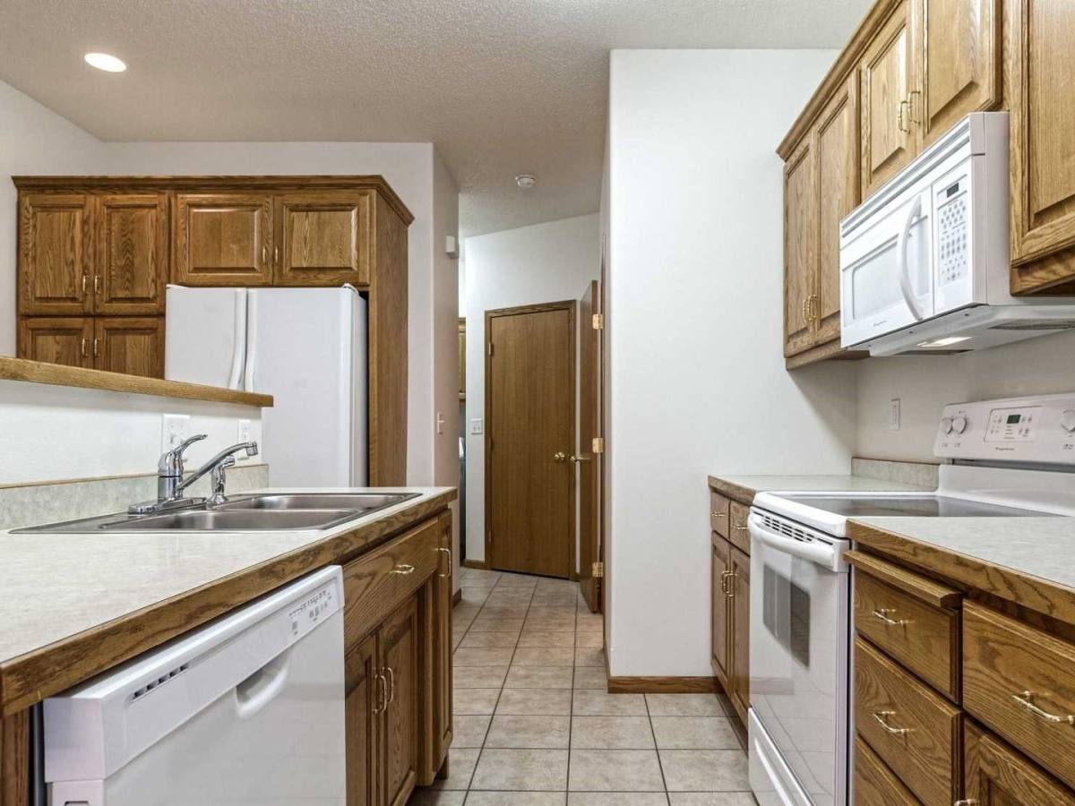 Townhouse for rent at 1905 Sheyenne St, West Fargo, ND 58078