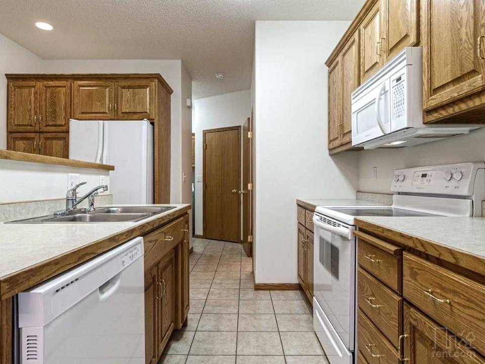 Townhouse for rent at 1905 Sheyenne St, West Fargo, ND 58078