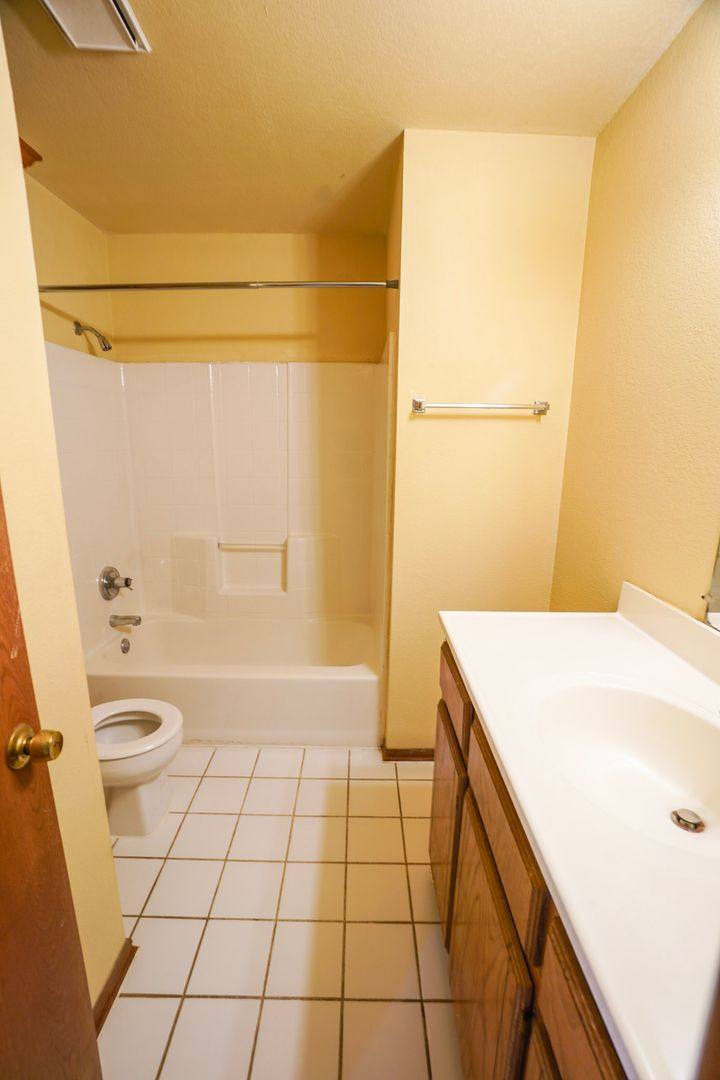 Townhouse for rent at 3318 Ridgecrest Circle, Norman, OK 73072