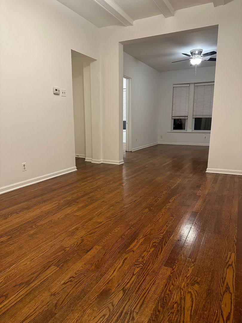 Apartment for rent at 1750 W Belle Plaine Ave #1, Chicago, IL 60613