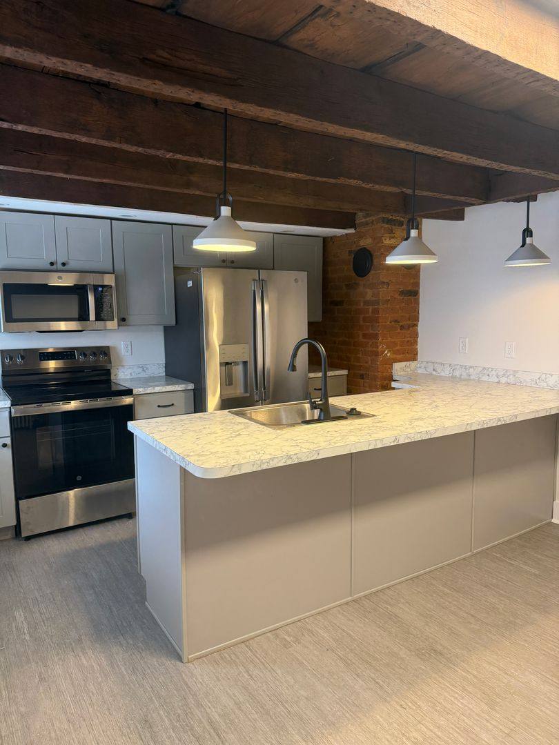 Apartment for rent at 233 N Market St, Frederick, MD 21701