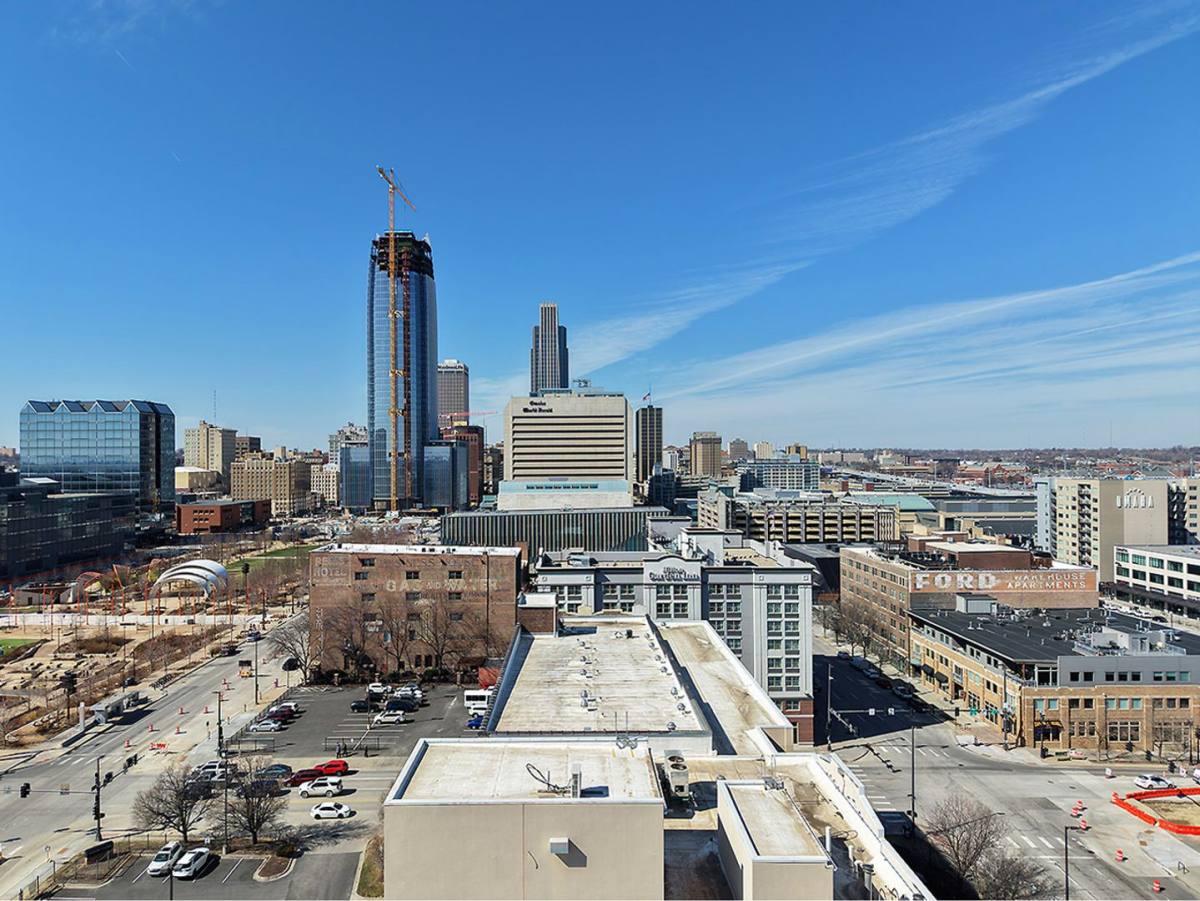 Apartment for rent at 105 S 9th St, Omaha, NE 68102