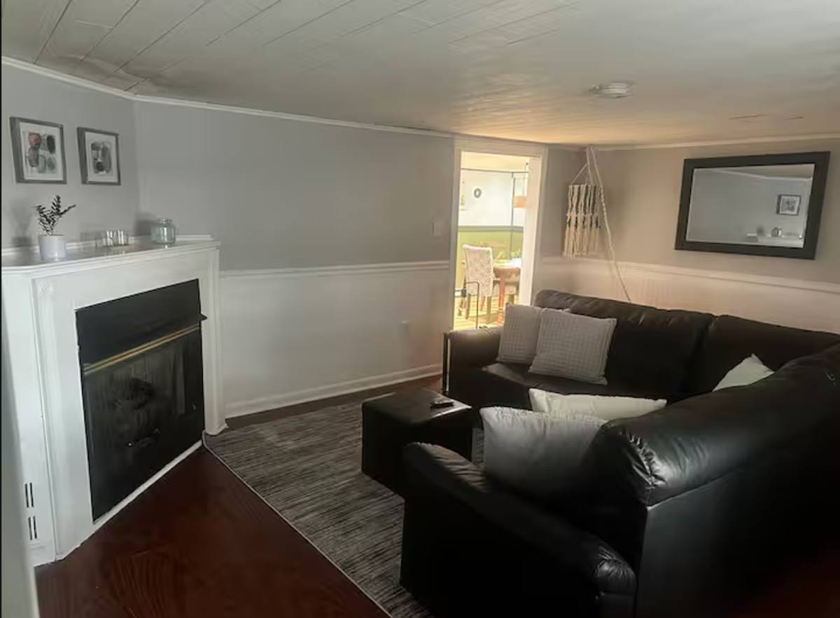 House for rent at 15 W Newport Rd, Lititz, PA 17543