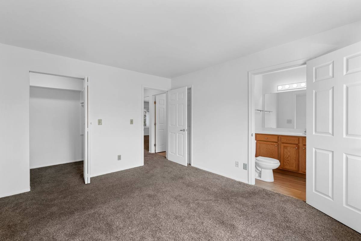 Apartment for rent at 14755 W Hidden Creek Court #14766, New Berlin, WI 53151