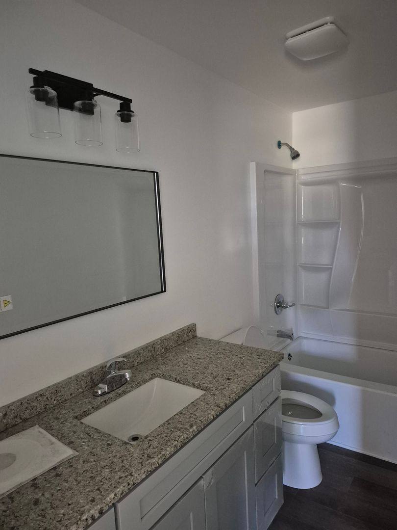 Apartment for rent at 1903 Flood St, New Orleans, LA 70117