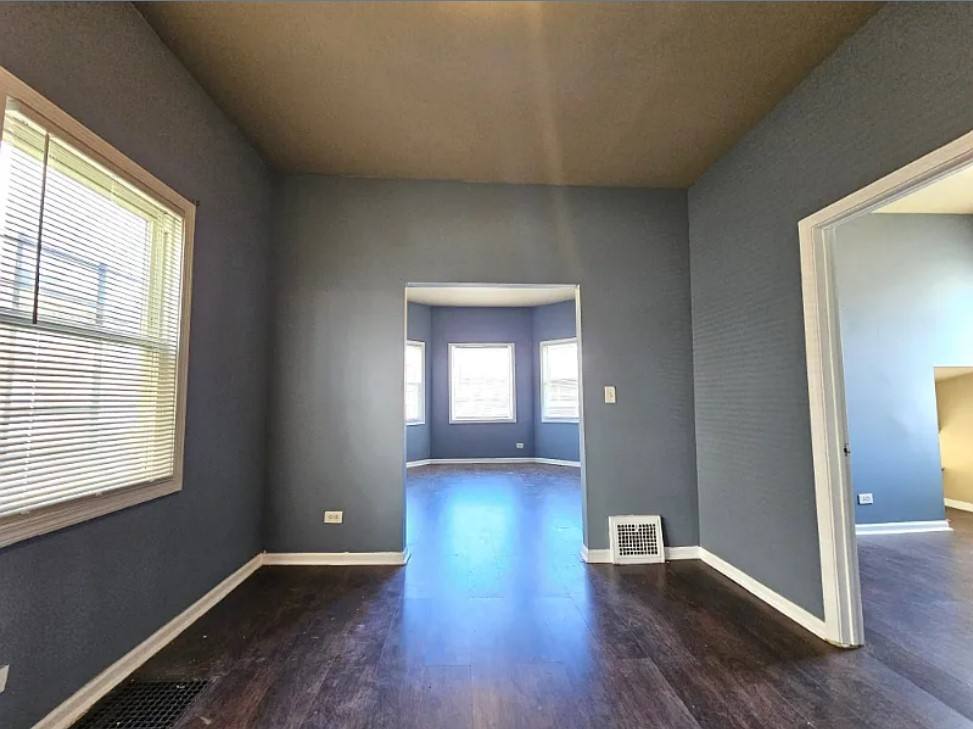 Apartment for rent at 12026 S Union Ave #1, Chicago, IL 60628