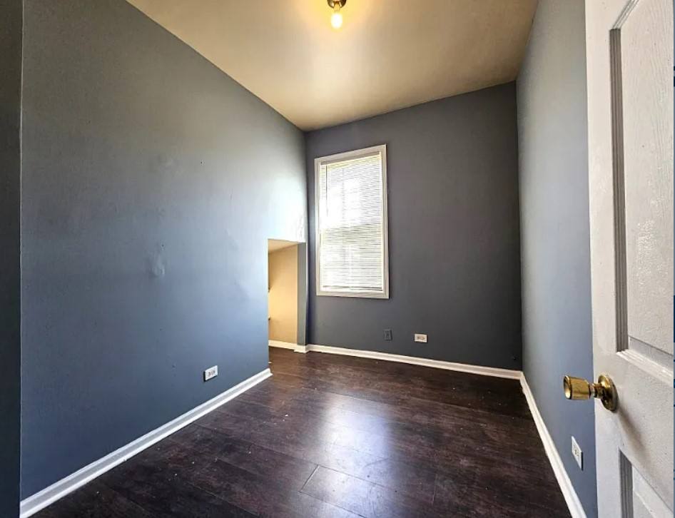 Apartment for rent at 12026 S Union Ave #1, Chicago, IL 60628