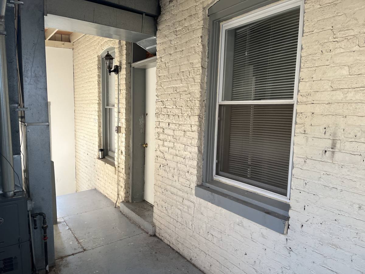 Apartment for rent at 3105 W Diversey Ave #2R, Chicago, IL 60647