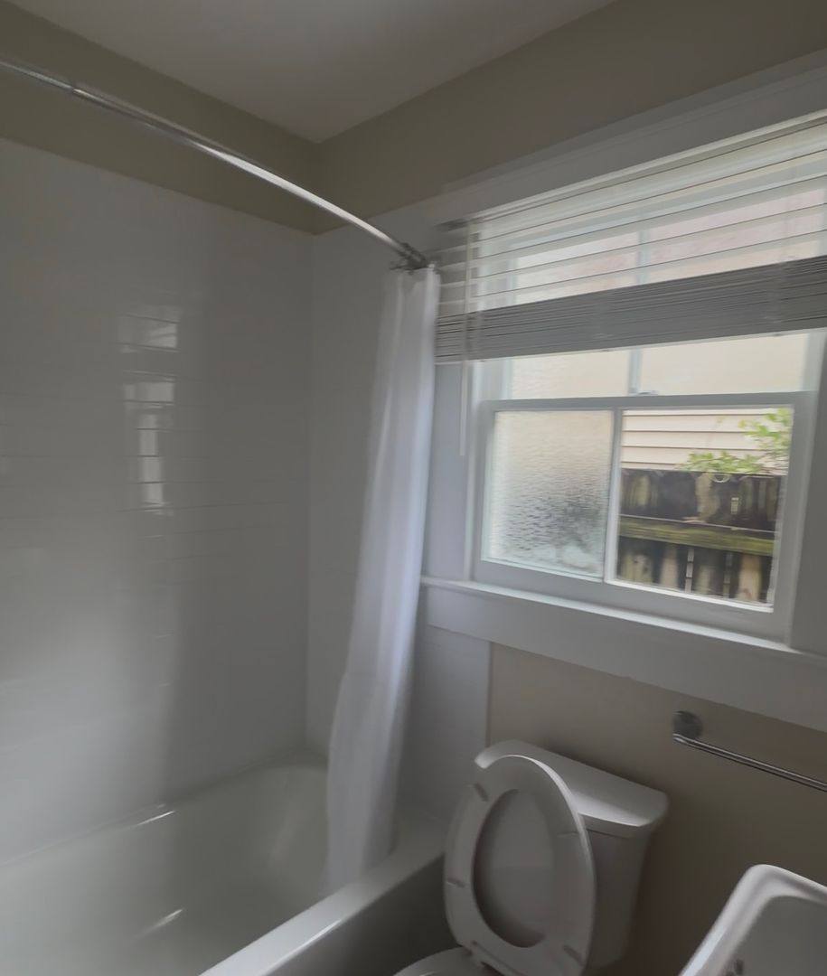 House for rent at 515-B Cadiz St, New Orleans, LA 70115