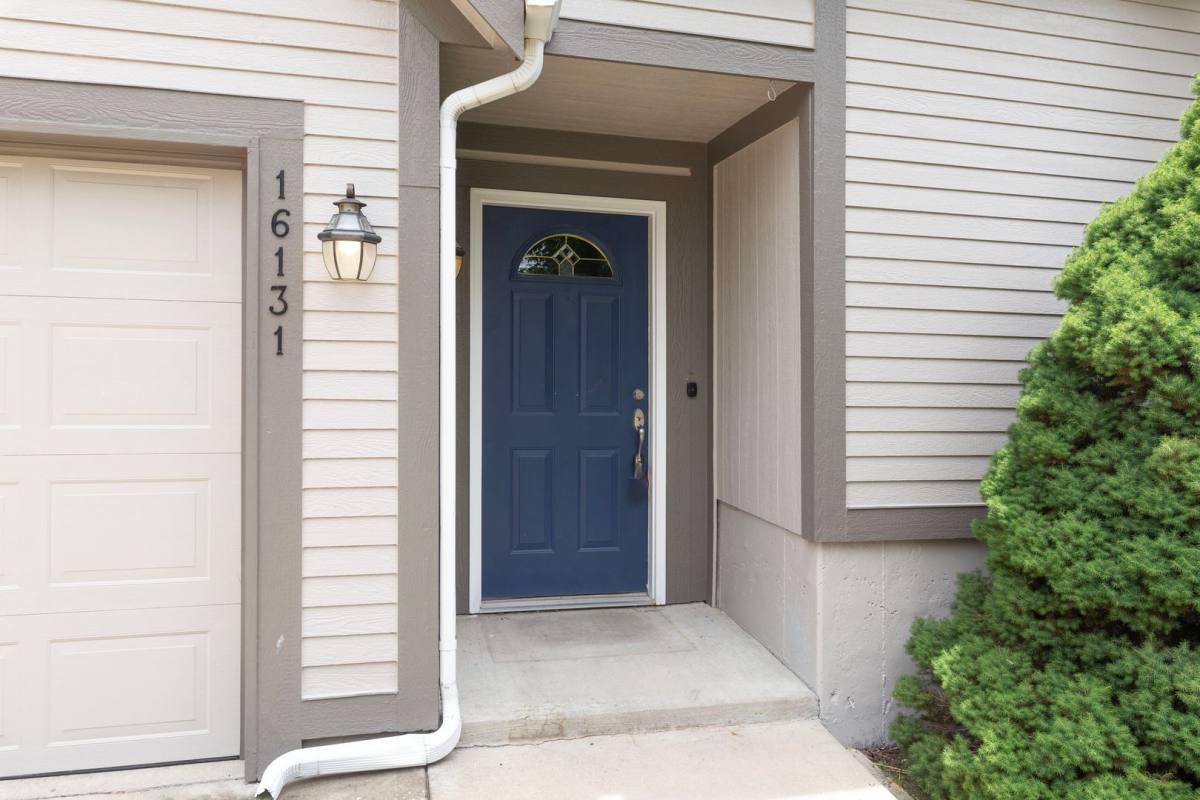 House for rent at 16131 S Matt Court, Olathe, KS 66062
