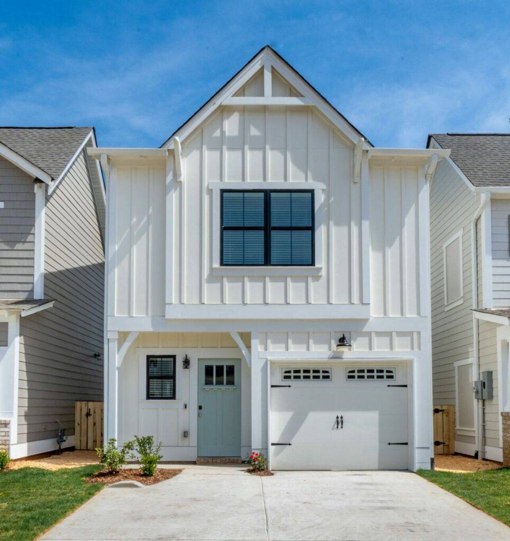 House for rent at 141 Huntley Knoll Dr, Pelham, AL 35124