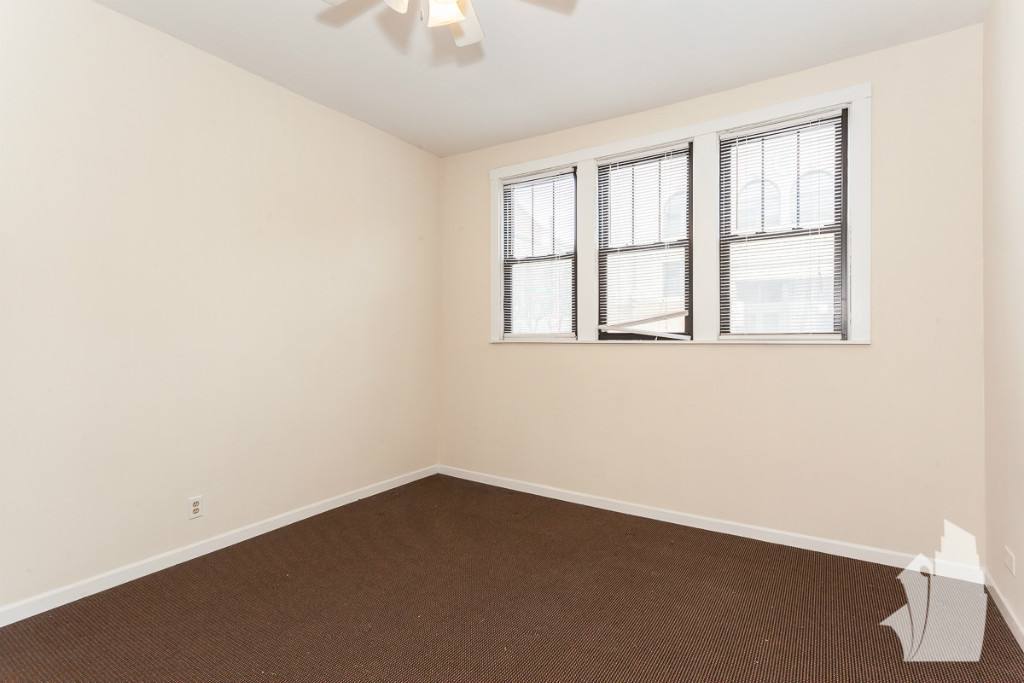 Apartment for rent at 2254 N Southport Ave #2, Chicago, IL 60614