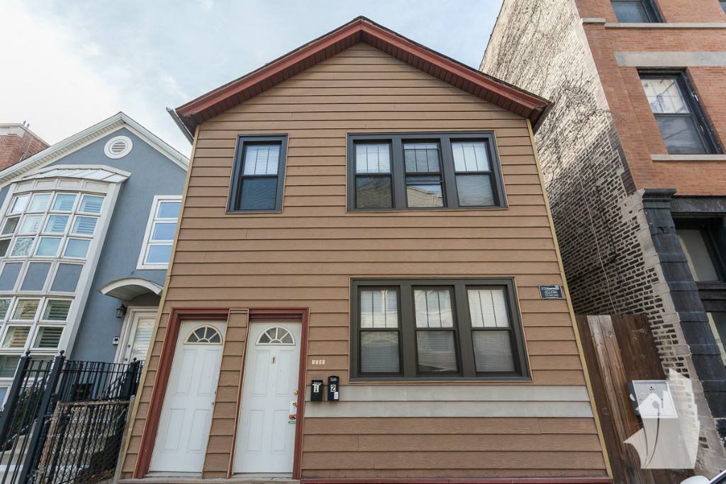Apartment for rent at 2254 N Southport Ave #2, Chicago, IL 60614