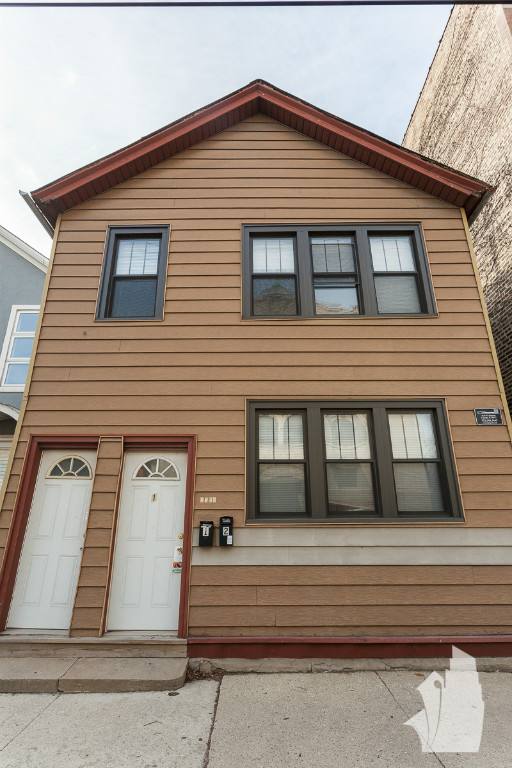 Apartment for rent at 2254 N Southport Ave #2, Chicago, IL 60614