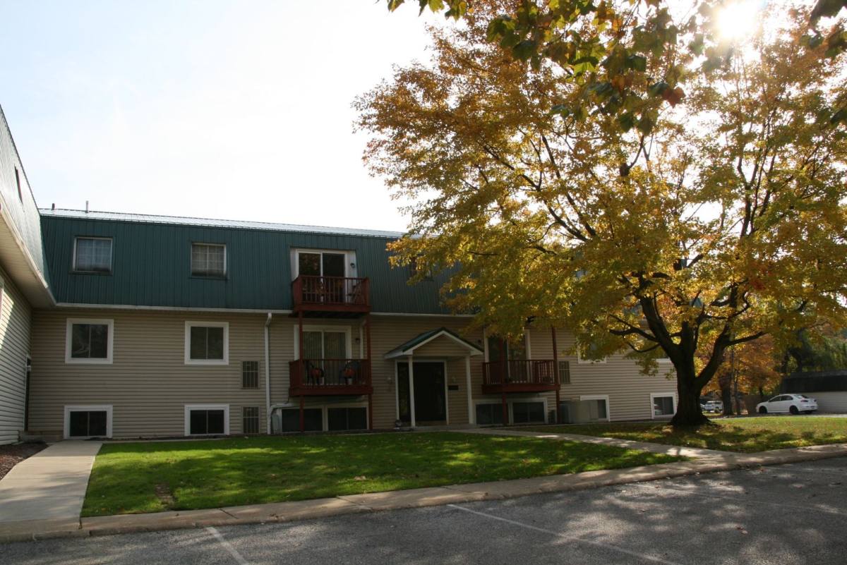 Apartment for rent at 3724 Colonial Ave, Erie, PA 16506