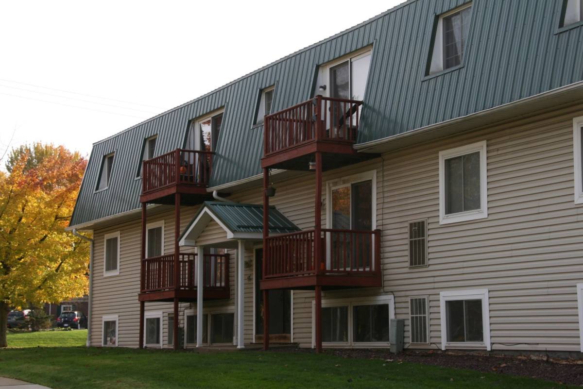 Apartment for rent at 3724 Colonial Ave, Erie, PA 16506