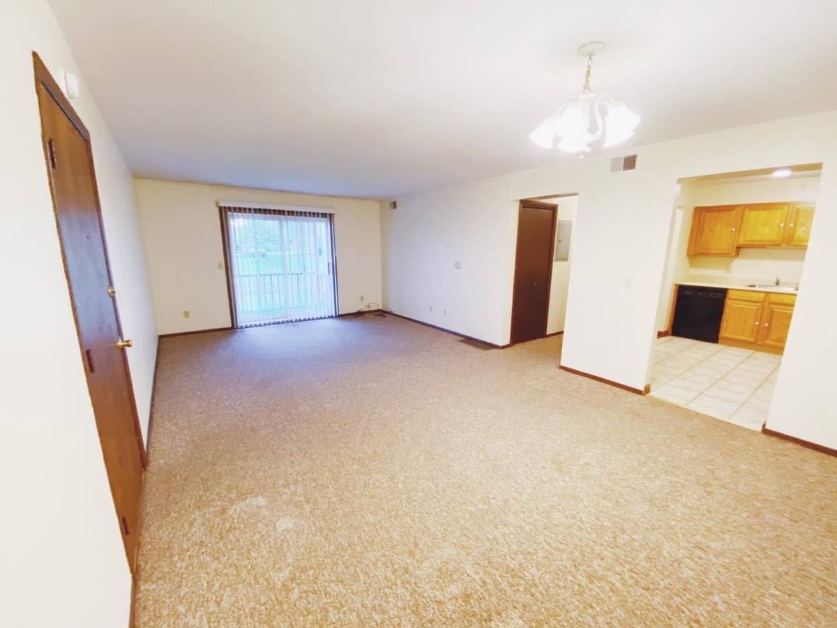 Apartment for rent at 3724 Colonial Ave, Erie, PA 16506
