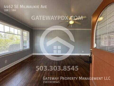 Apartment for rent at 4462 SE Milwaukie Ave, Portland, OR 97202