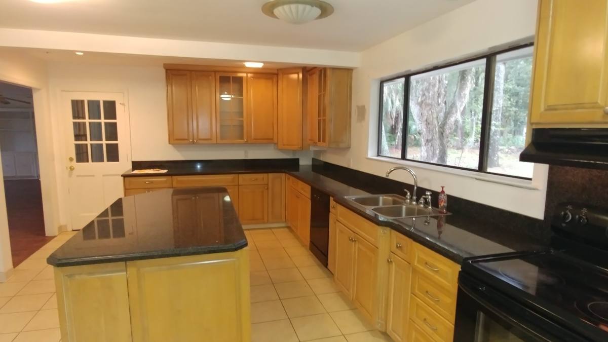 House for rent at 27 Chatuachee Crossing, Savannah, GA 31411