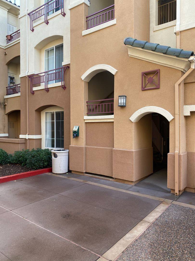 Condo for rent at 12360 Carmel Country Rd #B-108, San Diego, CA 92130